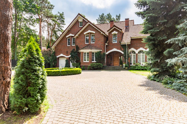 Best Best Driveway Pavers  in Lynnwood, WA